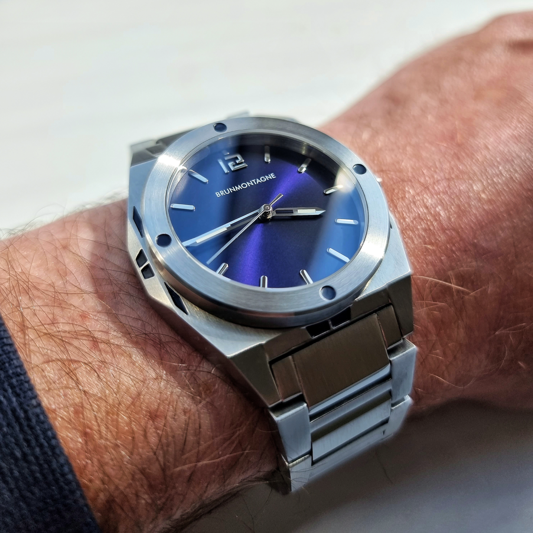 40mm Steel Blue Representor with 22-16mm steel bracelet and brushed bezel