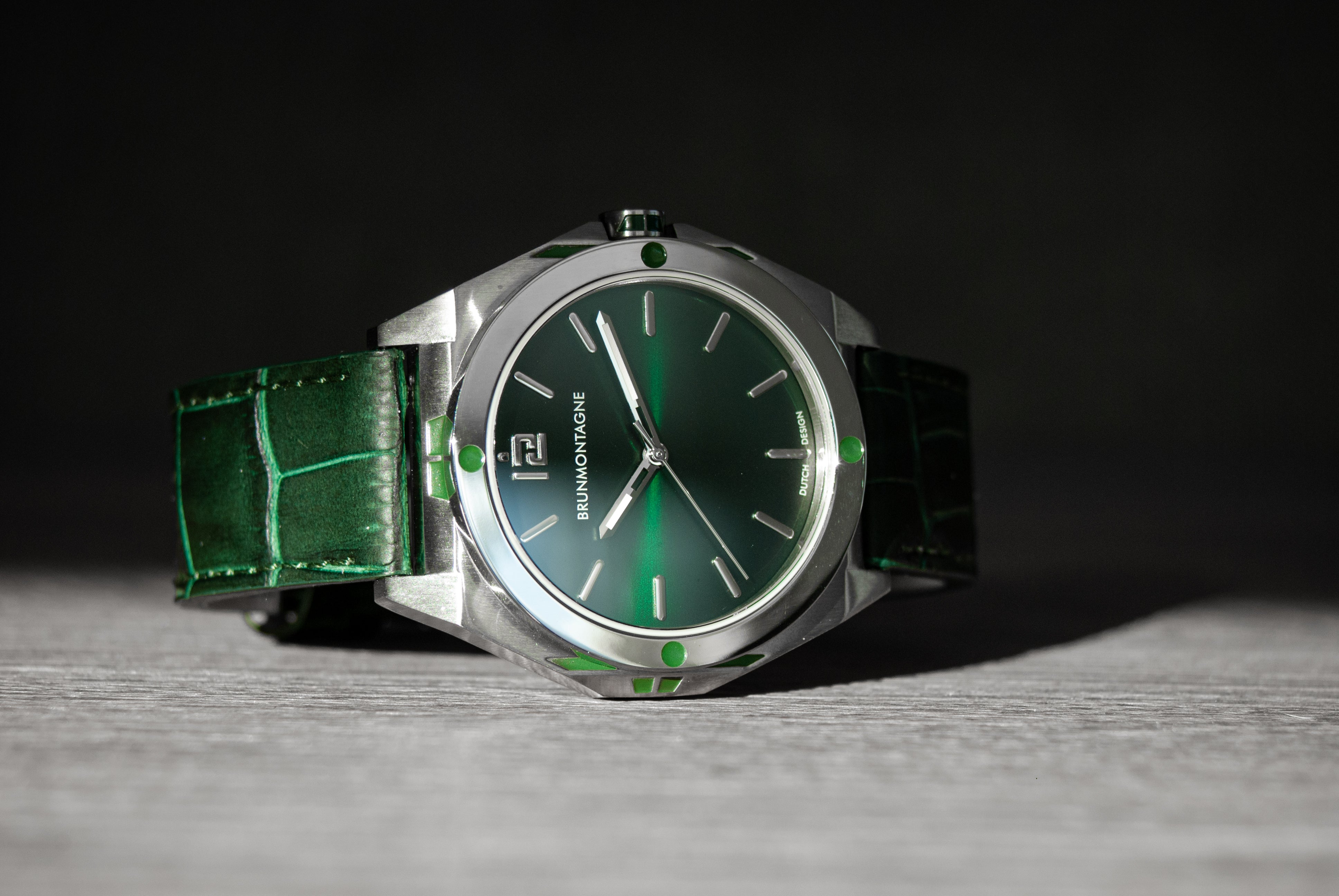 Brunmontagne Representor Staal/Groen op hout