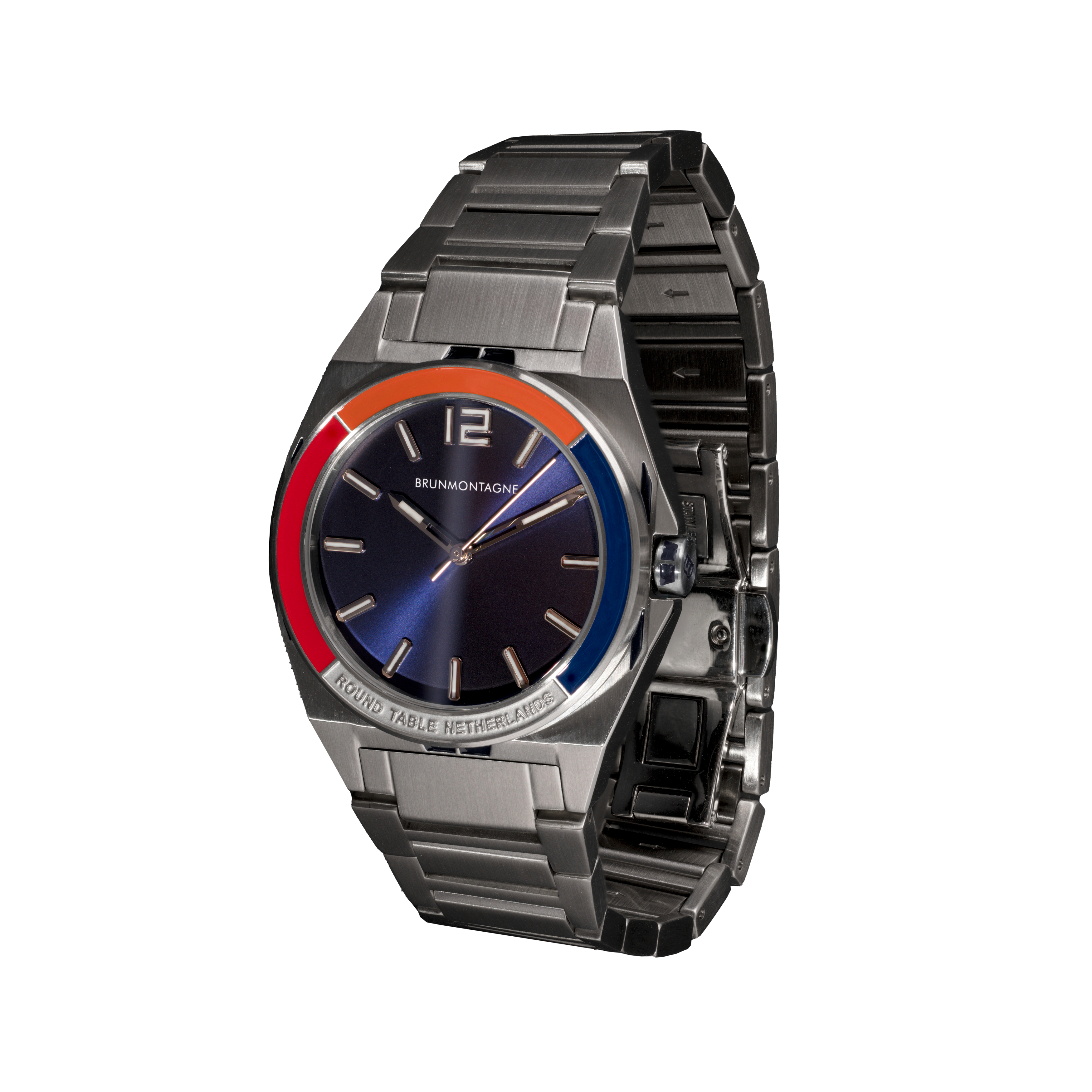 Ronde tafel horloge schuin 